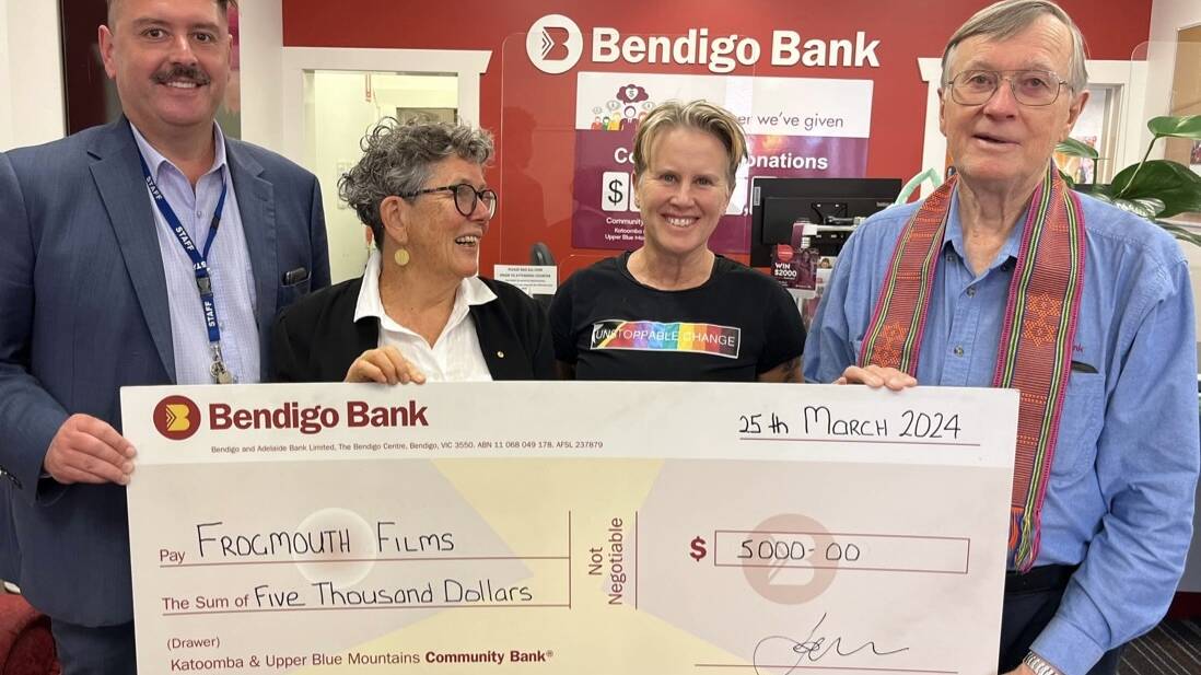 Billy Brglevski, Bendigo Bank Branch Manager, Katoomba with Mary Waterford, Rani Brown of Frogmouth Films and Peter Carroll Chair of Bendigo Bank Sponsorship Committee