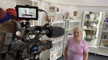 Karin Pearson welcomes the television crew of Helping Hands to The Nook in Leura. Picture supplied