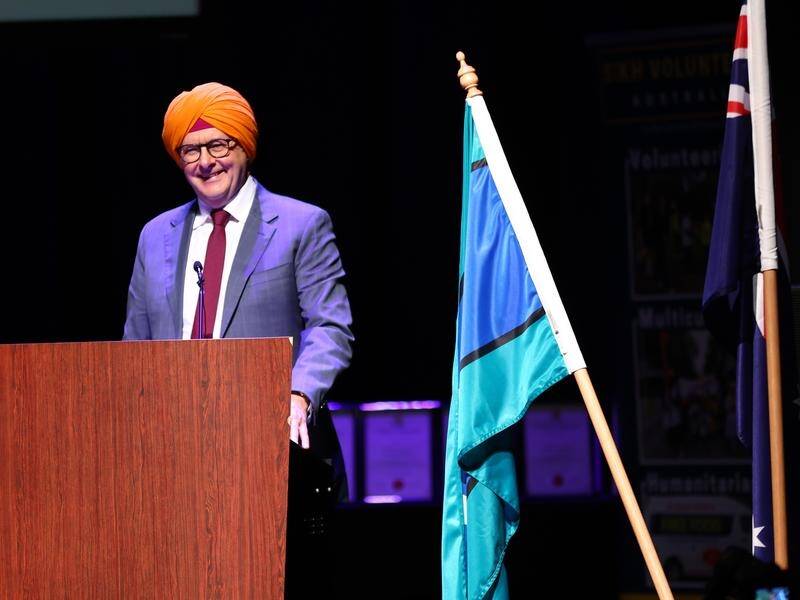 PM gets into the swing of Sikh spring Blue Mountains Gazette